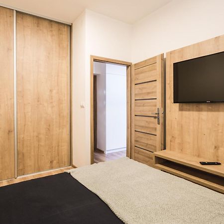 Flexihome Sk - Komenskeho - Private Parking Spot - Ultra Modern And Stylish Kosice Bilik gambar