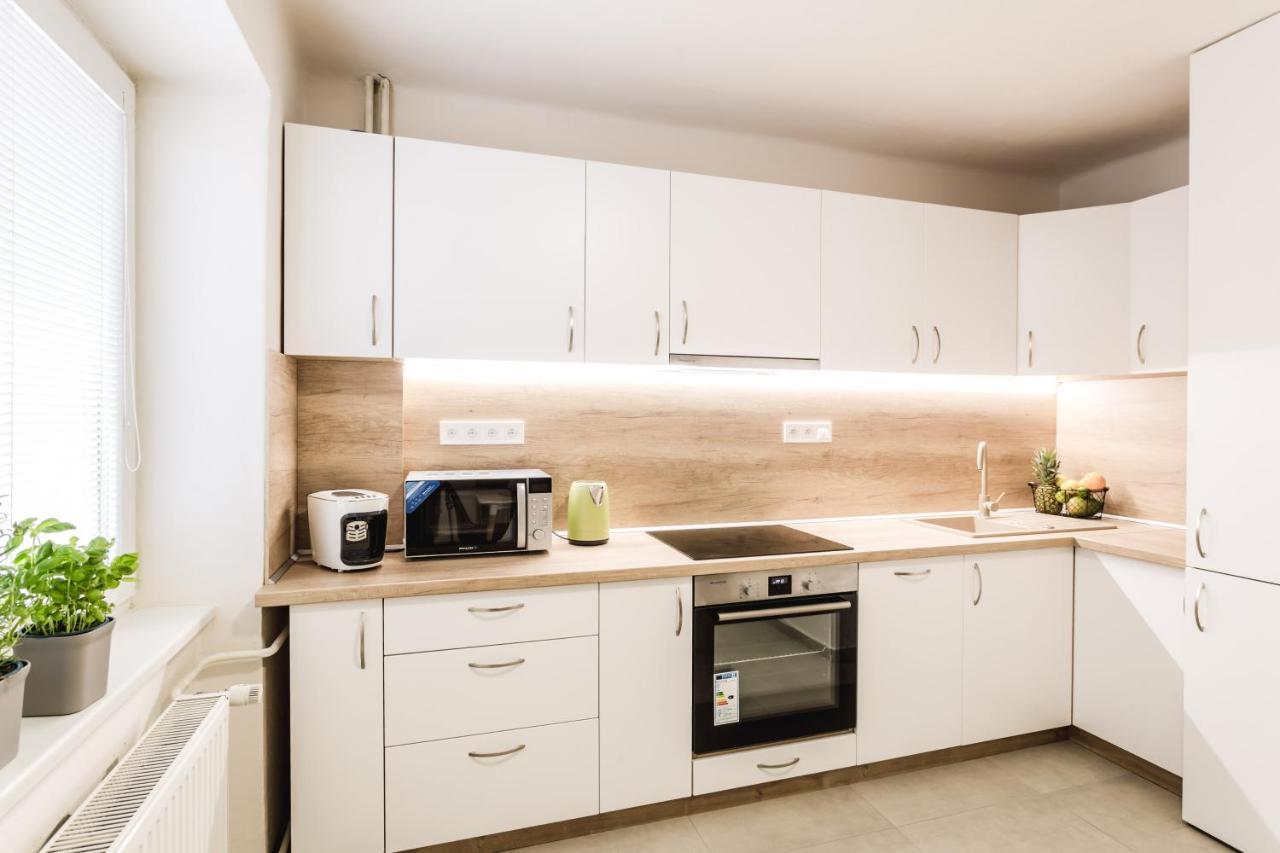 Flexihome Sk - Komenskeho - Private Parking Spot - Ultra Modern And Stylish Kosice Luaran gambar